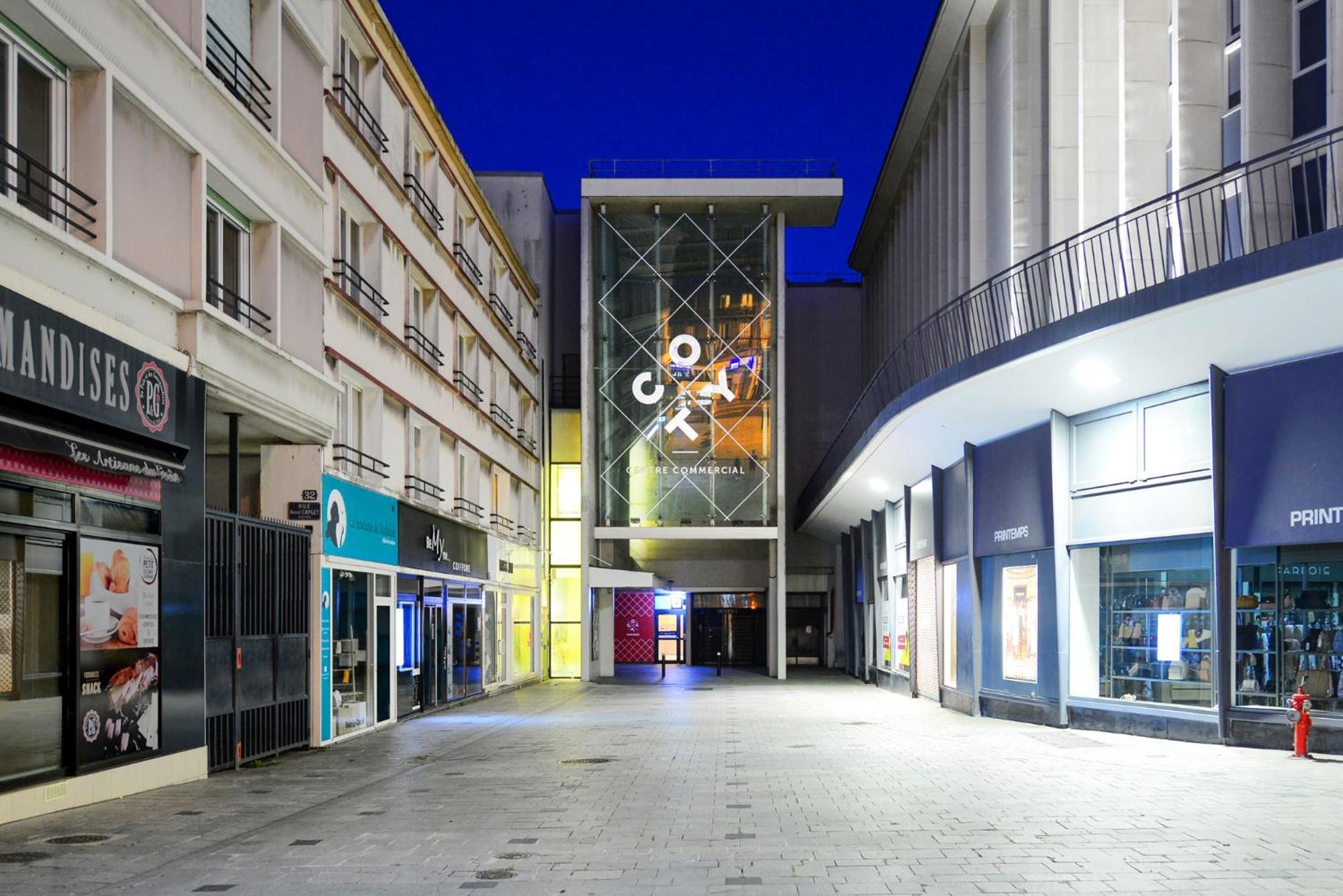 ル・アーヴルHyper Centre - Balcon / Parkingアパートメント エクステリア 写真